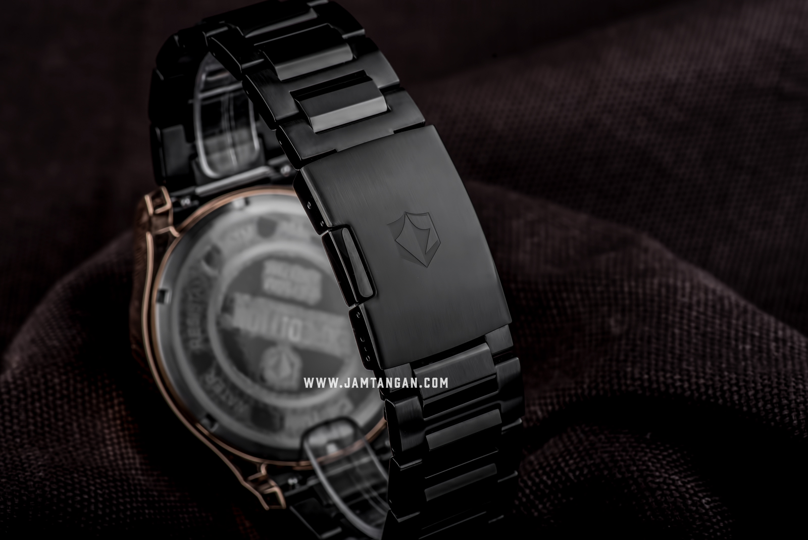 Expedition E 6750 MC BBRBA Chronograph Men Black Dial Black Stainless Steel Strap Machtwatch